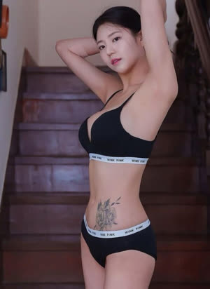 김이서 치어리더 비키니 블랙 언더웨어 몸매